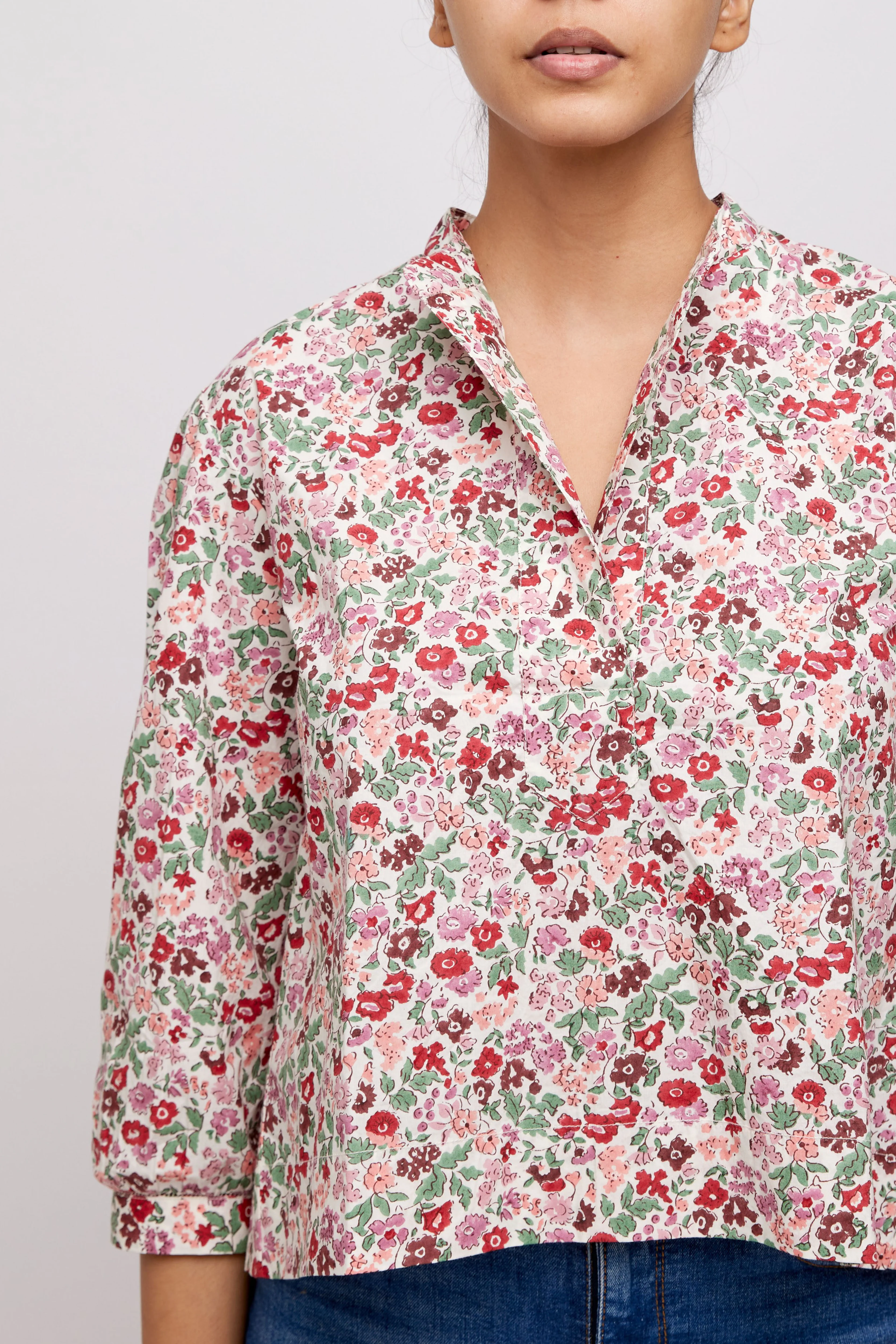 The Aix Shirt in Fleures Berry - Image 2