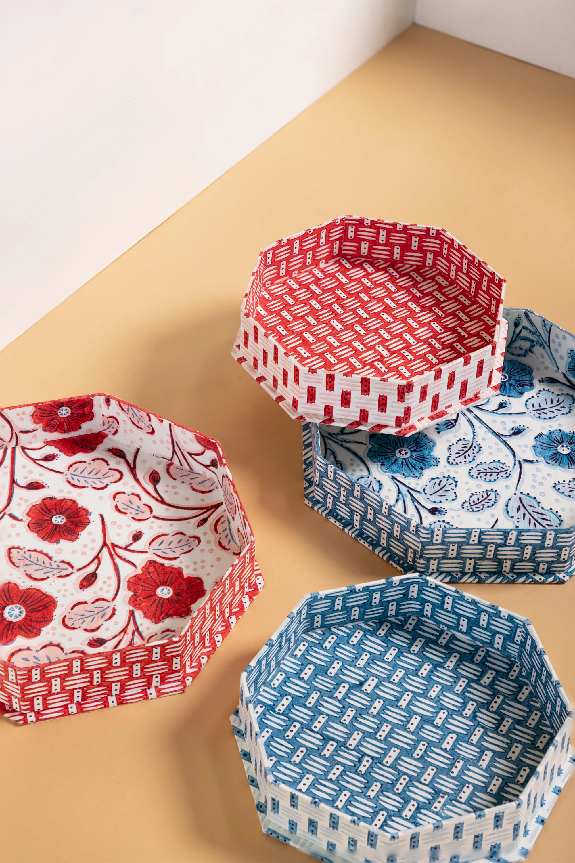 Octagonal Trays (pair) in Red Basketweave - Image 4